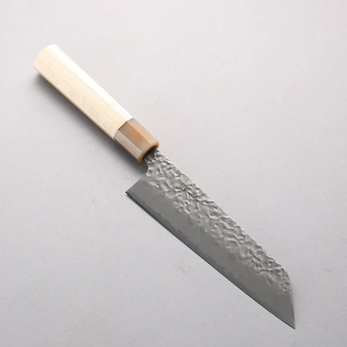 Seisuke Kumo нож бунка 165 мм, сталь Shirogami №1 (белая бумажная), кованая текстура цутимэ